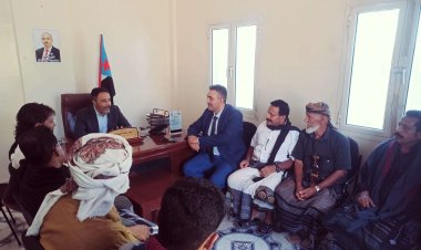 رئيس انتقالي أبين يلتقي وكيل المحافظة الشيخ حسين الجنيدي وعدد من الشخصيات القبلية من محافظة شبوة