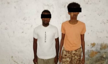 أمن أبين يلقي القبض على شخصين قاما بسرقة دراجة نارية