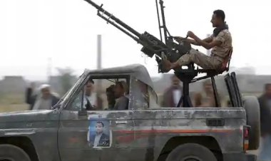 الجبايات القهرية: مليشيات الحوثي تقتحم منزل رجل أعمال متوفى في الحديدة اليمنية وتكشف عن وجهها الإرهابي