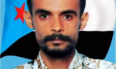 رئيس انتقالي سباح يبعث برقية عزاء ومواساة باستشهاد البطل النقيب بكيل حسين شيخ عبدالقوي (البطاطي)