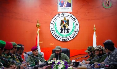 الوالي يؤكد أهمية تطوير منظومة الإمداد والتموين لضمان الجاهزية القتالية