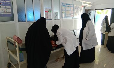 جهود مستشفى زنجبار في استقبال حالات الإسهال والحميات رغم شح الإمكانيات