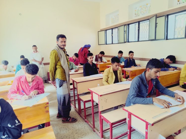الضالع انطلاق اختبارات الثانوية العامة بمدرسة الشهيد محمد عواس وسط أجواء إيجابية وجهود مجتمعية مُشادة .. تقرير