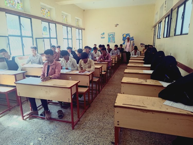 الضالع انطلاق اختبارات الثانوية العامة بمدرسة الشهيد محمد عواس وسط أجواء إيجابية وجهود مجتمعية مُشادة .. تقرير