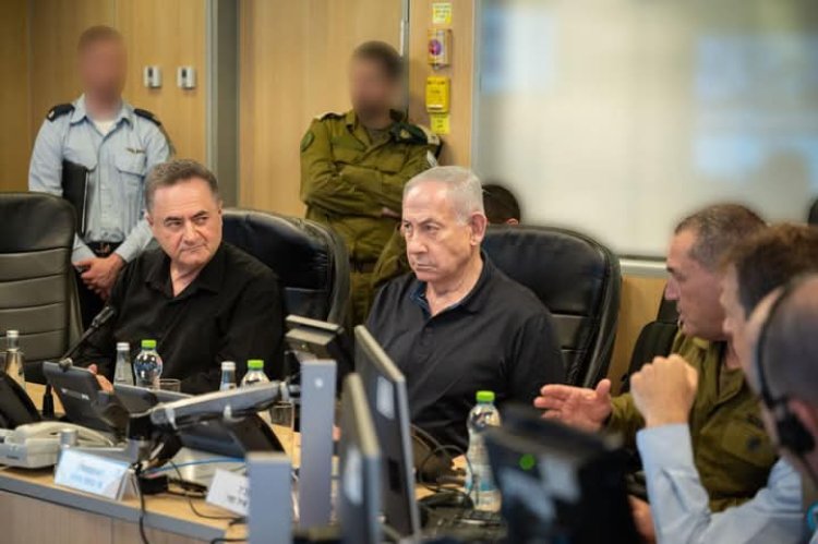وزير الدفاع الإسرائيلي يهدد باستهداف قيادات الحوثيين بعد غارات جوية على اليمن