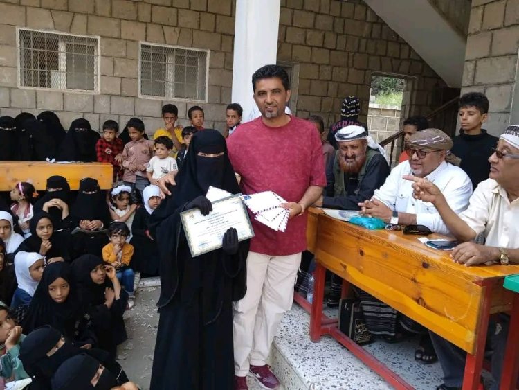 برعاية المجلس الانتقالي والسلطة المحلية بسرار .. تكريم الطالبات المتفوقات بمجمع البنات التعليمي بالمديرية