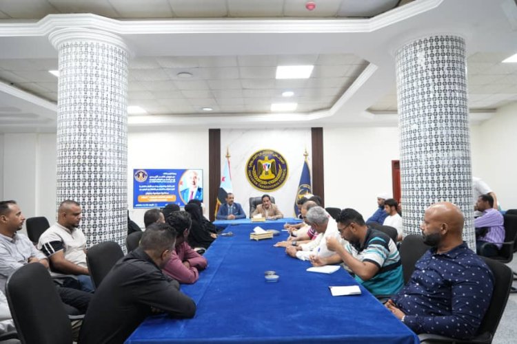 الأمانة العامة تنظم محاضرة بعنوان إنجازات وثبات رغم العواصف