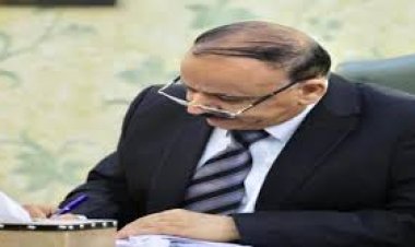 وزير النقل يصدر قرارات تكليف في مطار عدن الدولي وهيئة الطيران المدني