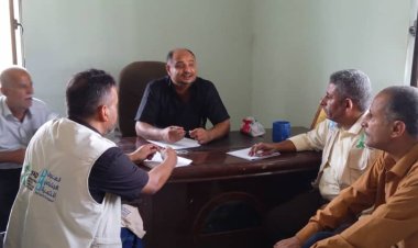 مأمور مديرية الضالع يناقش الاحتياجات الزراعية مع الصندوق الاجتماعي للتنمية