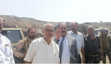 خلال زيارته التفقدية ...محافظ الضالع يؤكد على اهمية تاهيل وسفلتة خط الدائري الشرقي لمدينة الضالع لتخفيف حالة الازدحام وتنظيم حركة السير.