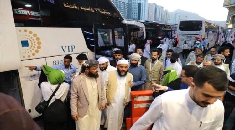وزير الأوقاف يشرف على تصعيد الحجاج إلى منى
