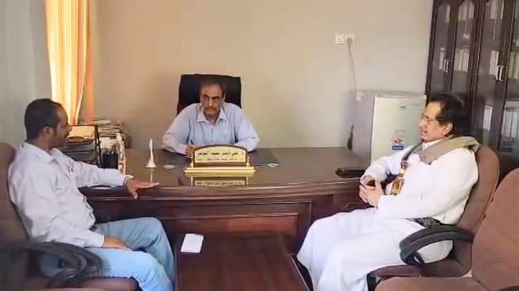 الأمين العام للمحافظة يتفقد مكتب الصحة بمحافظة شبوة ويشدد على رفع مستوى الخدمات الطبية المقدمة.