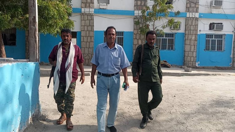 انتقالي زنجبار يتفقد اوضاع النزلاء في سجن أمن المديرية