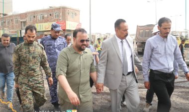 وزير الأشغال العامة ورئيس صندوق صيانة الطرق يتفقدان مشروع إعادة تأهيل خط دوار الملعب – جولة السيلة في العاصمة عدن