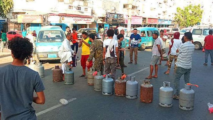 أزمة غاز تعصف بالعاصمة عدن