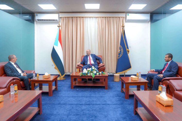 الرئيس الزُبيدي يؤكد دعمه الكامل لجهود إصلاح وتفعيل المنظومة القضائية