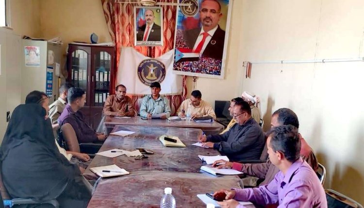 انتقالي الحصين يناقش استعدادات استقبال العام الدراسي الجديد