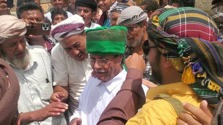 مراسيم تنصيب الشيخ سليم الرهاوي شيخا لقبيلة الرهوي دقار في رخمة بيافع