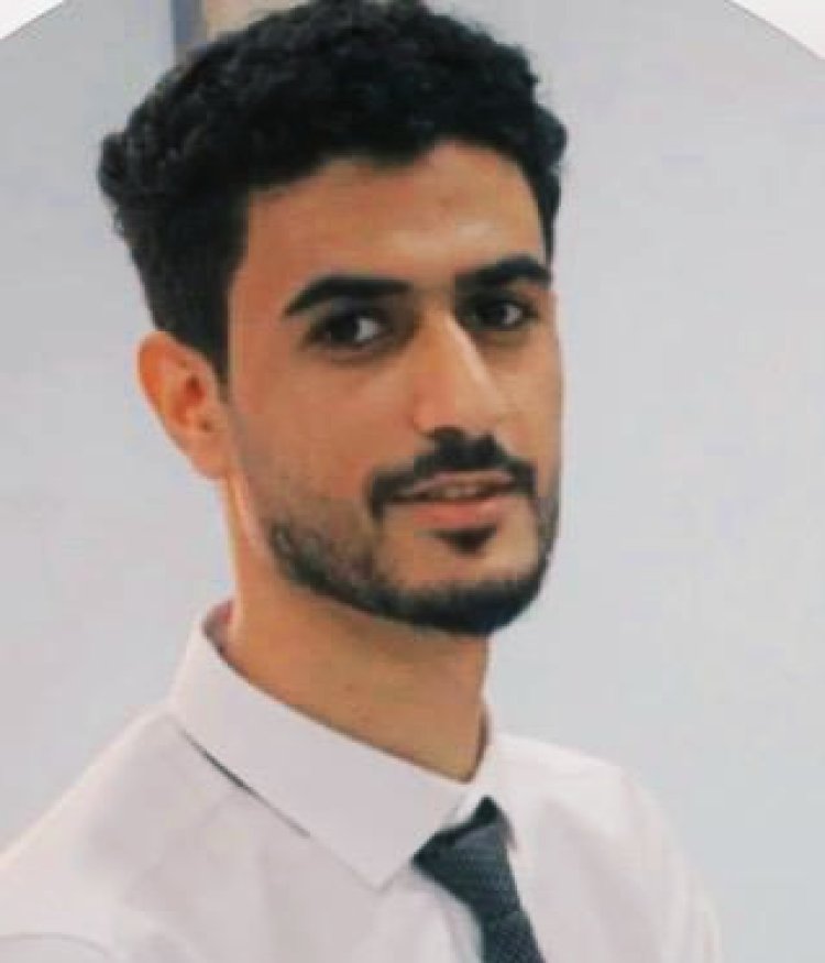 محمد نجيب الطالب الذي قرر ان لايمر مرور الكرام....بل اصّر أن لايتجاهله احد فمن الصمت صنع التأثير .