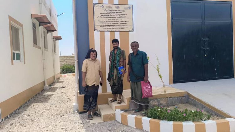 انتقالي أحور يتفقد مكتب الزراعة والري ويطلع على أبرز احتياجات القطاع الزراعي بالمديرية