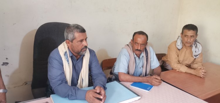 رئيس انتقالي بيحان يتفقد فرع مصلحة الأحوال المدنية بالمديرية