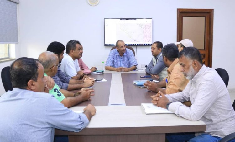 باخبيرة يناقش مع مؤسسة صلة ترتيبات تنفيذ المرحلة الثانية من مشروع تعزيز الأمن المائي بالعاصمة عدن