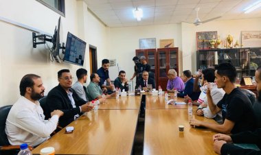 افتتاح أول مكتبة خيرية في كلية الحقوق بجامعة عدن لدعم الطلاب بالكتب والمراجع