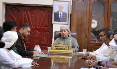 المكتب التنفيذي بسقطرى يعقد اجتماعه الدوري برئاسة المحافظ الثقلي ويستعرض نتائج زيارته للإمارات وعدن