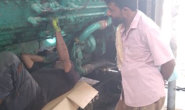 انتقالي أحور يقف على الخلل الفني الذي أصاب محول كهرباء المديرية