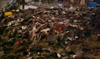 شاهد بالصور.. كارثة المنخفض الجوي تغرق مديرية المعلا بعدن والمواطنون يناشدون بالاستغاثة