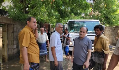 مدير عام دارسعد يقود جهود مواجهة أضرار الأمطار وشفط تجمعات المياه في الأحياء المتضررة