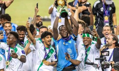 الأهلي السعودي يتوج بكأس السوبر للمرة الثانية بتاريخة على حساب النصر