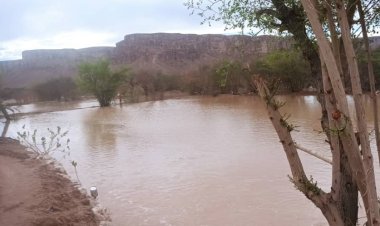 أمطار غزيرة مصحوبة بصواعق وسيول تجتاح مديرية رخية