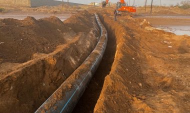 مؤسسة مياه عدن تنهي أعمال إصلاح الخط الرئيسي المتضرر من السيول في منطقة الحسوة