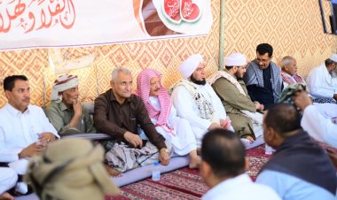 قبيلة آل باجري تحتفل بزفاف 20 عريساً وعروساً في أول زواج جماعي بمدينة بور بحضرموت