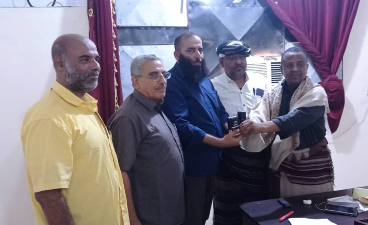 الشرمي يتسلّم مهامه رسميًا مديرًا عامًا لفرع هيئة الأراضي بأبين