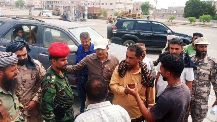 حملة مشتركة لانتقالي أبين والسلطة المحلية خنفر والحزام الأمني لمراقبة الأسعار وضبط المخالفين في مدينة جعار