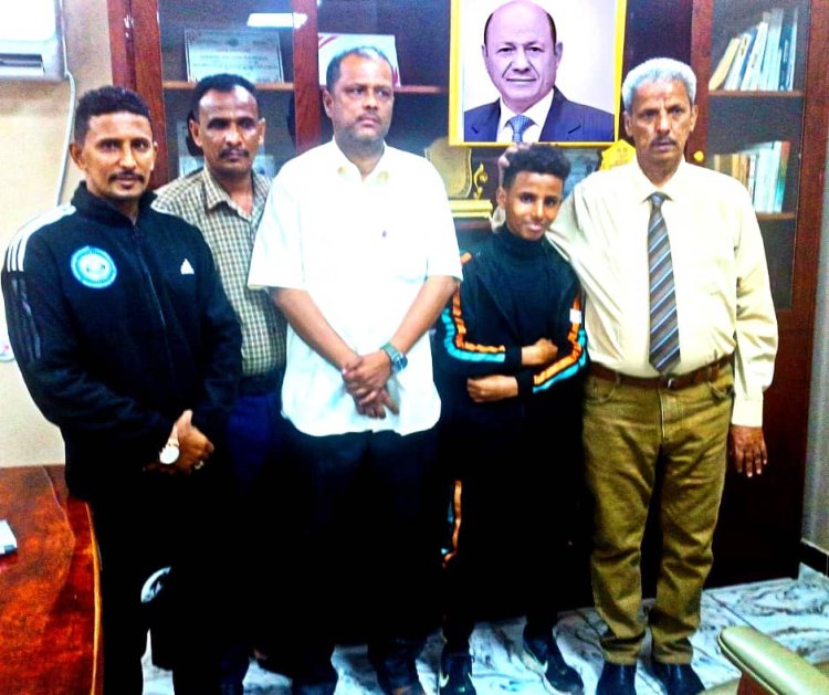 مدير عام مكتب الشباب والرياضة بلحج يجري اتصال هاتفي ببعثة نادي الانطلاق المشاركة في البطولة العربية للجودو