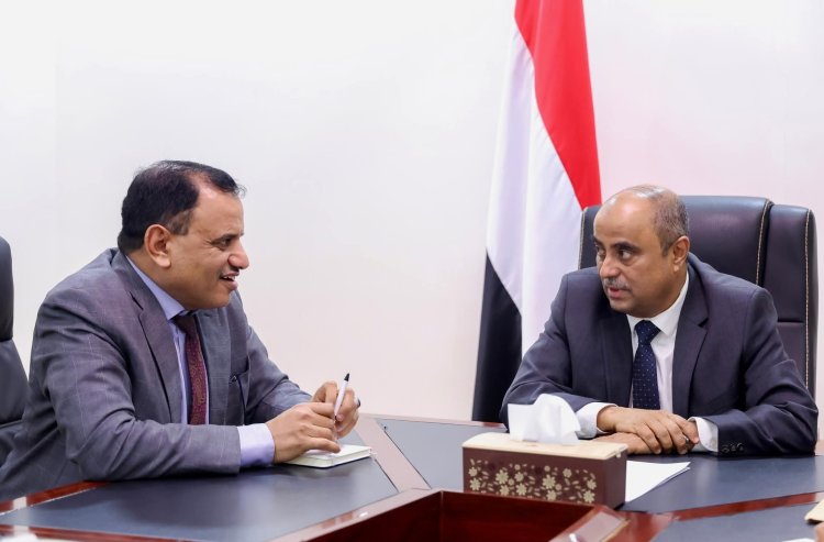 رئيس الوزراء يطلع على إجراءات الرقابة على أسعار الأسماك والمنتجات الزراعية