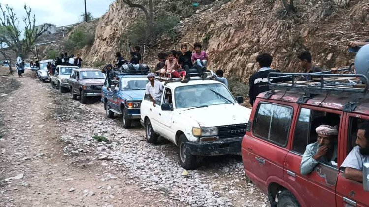 يافع تحتفي بـ أمير الشعراء.. استقبال شعبي وجماهيري كبير للشاعر أمين الكلدي