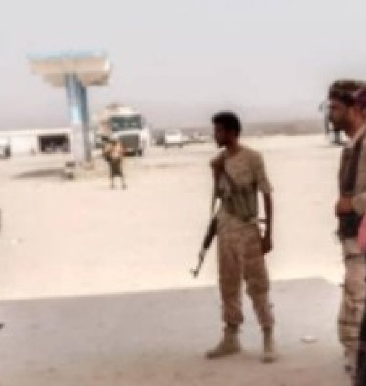 لجنة المراقبة بالمحفد تغلق محطتي السلام ومكة لمخالفتهما تسعيرة شركة النفط