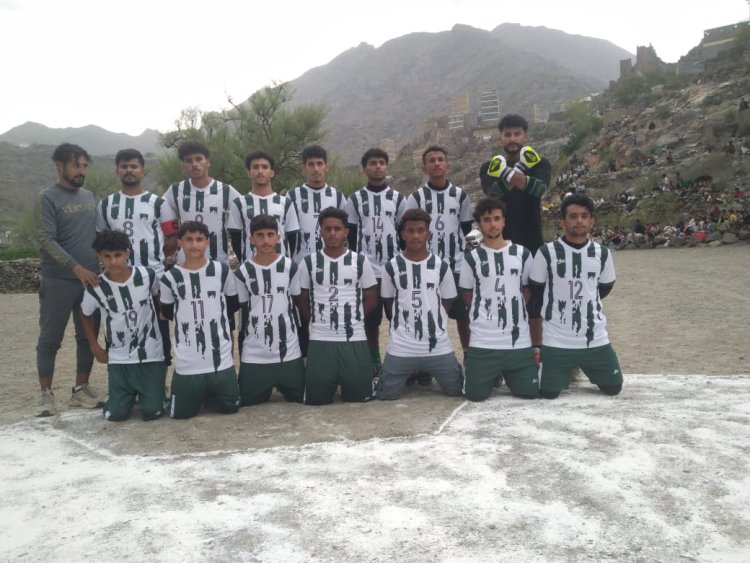 نجوم الذراع يتوج بكأس بطولة الفقيد عبدالله حسن الناخبي بيافع سباح (العرقة )