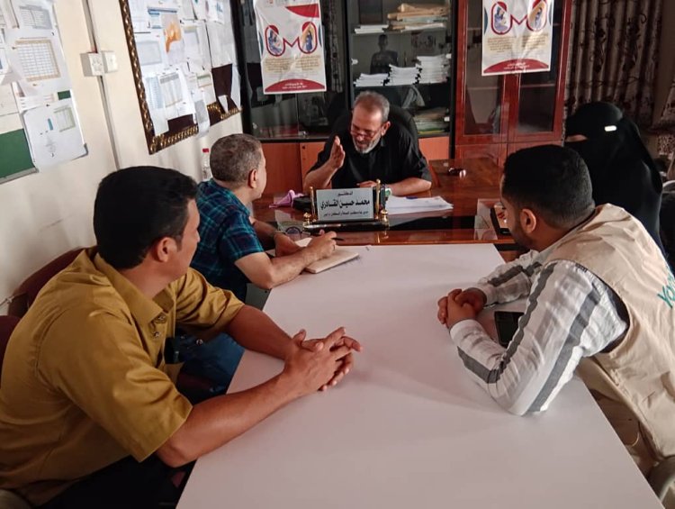 مدير عام صحة أبين يبحث مع مؤسسة يمان تحديثات برنامج القسائم والتدخلات الصحية القادمة