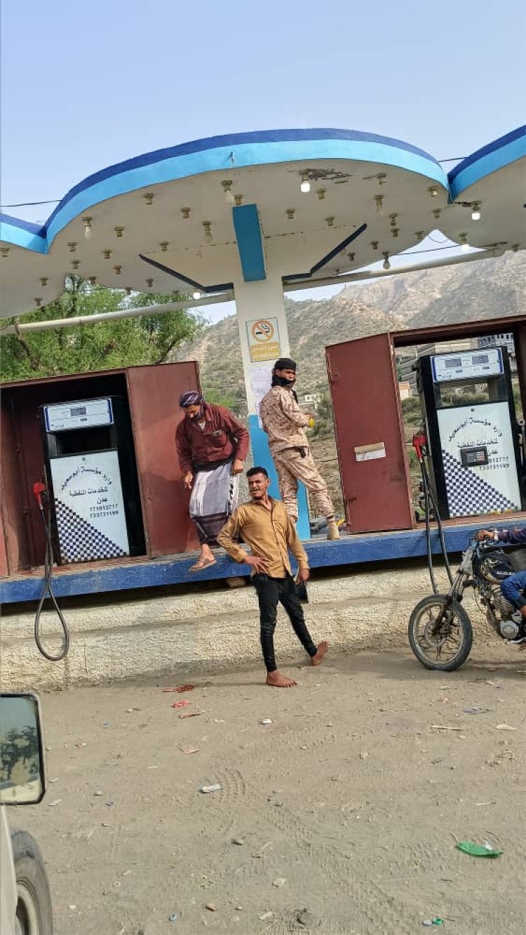 ناىب مدير الصناعة والتجارة يوكد استمرار حملة ضبط الاسعار وضبط المخالفين بيافع رصد