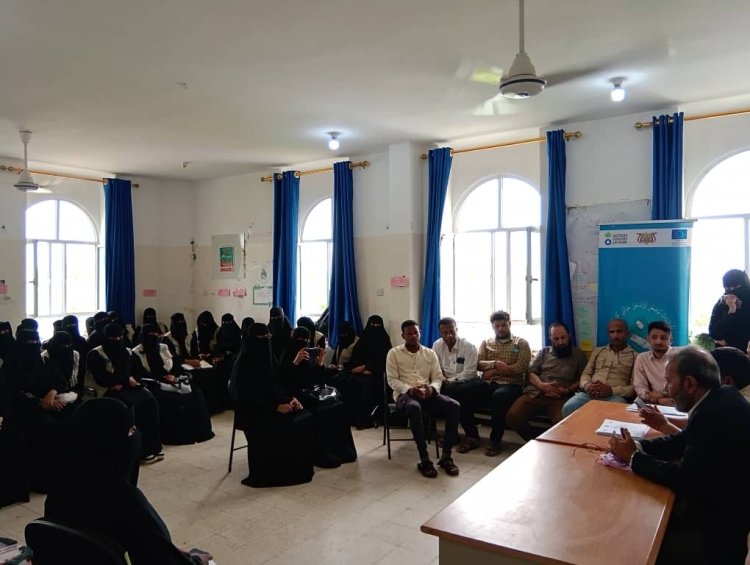 مدير صحة أبين يختتم الدورة التنشيطية لمتطوعات صحة وتغذية المجتمع على المنهجية الجديدة