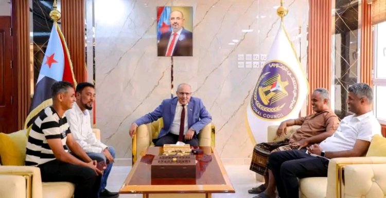 الكثيري يطّلع على النشاط العام بنادي شعب حضرموت