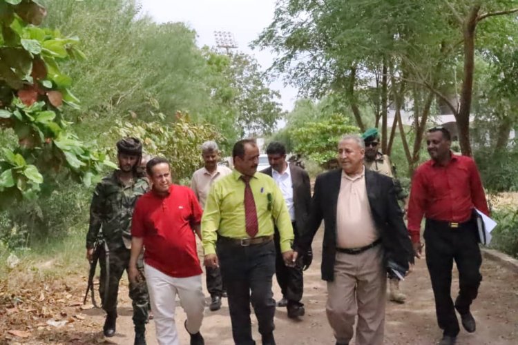 فريق التوجيه والرقابة الرئاسية يزور كلية الزراعة بالمحافظة ويطلع على أنشطتها وجهود عملها