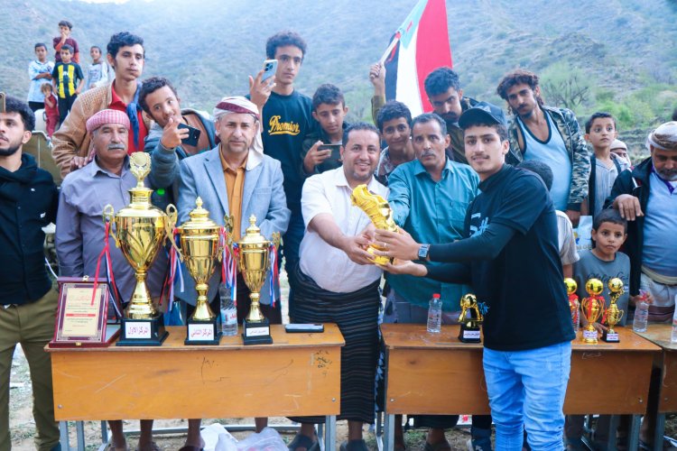 جبل السعدي يتوج بطلاً لدوري أبناء شعب العرمي بيافع رصد بعد فوز مثير على ذئاب العطف