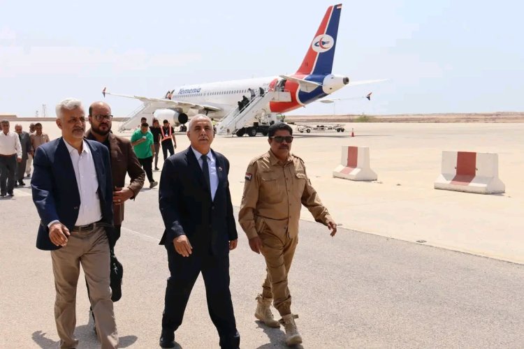 وصول فريق التوجيه والرقابة الرئاسي إلى المكلا للاطلاع على أداء هيئات انتقالي حضرموت