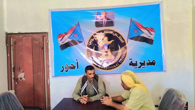 رئيس انتقالي أحور يناقش مع مدير مكتب الزراعة والري قضايا المزارعين في المديرية